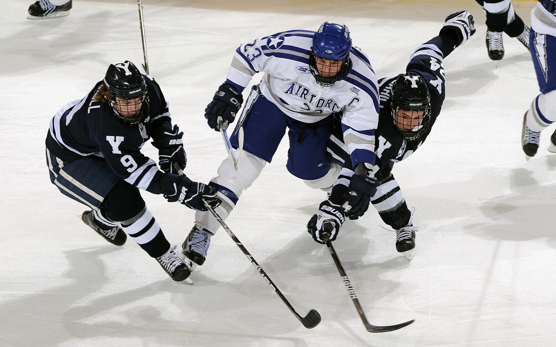 中国足球青少年足球发展政策持续完善，青少年足球改革